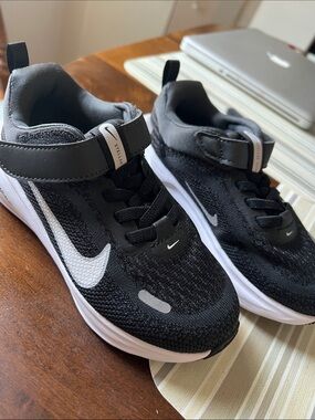Nike Kids Black and White Velcro Athletic Sneakers